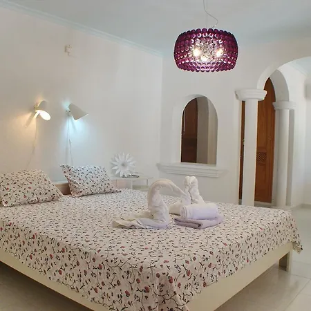 Los Olivos Dağ evi *
